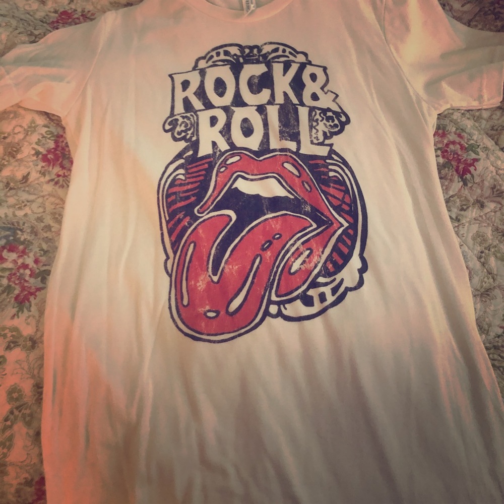 Light beige tee